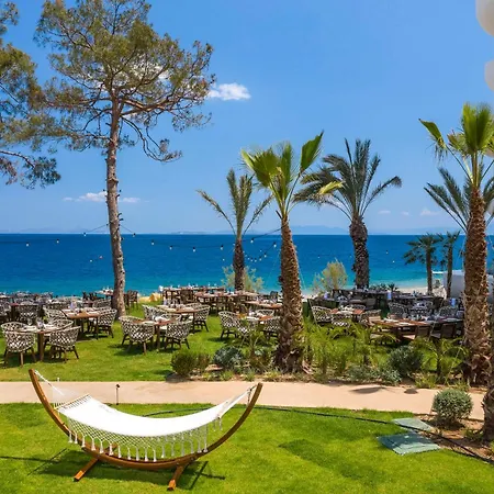 Isla Brown Corinthia & Spa, Curio Collection By Hilton Agioi Theodoroi