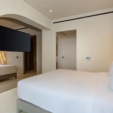 Resort Isla Brown Corinthia & Spa, Curio Collection By Hilton