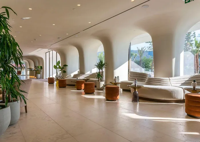 Isla Brown Corinthia & Spa, Curio Collection By Hilton Άγιοι Θεόδωροι