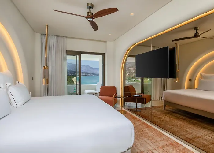 Isla Brown Corinthia & Spa, Curio Collection By Hilton منتجع أغيوي ثيودوروي