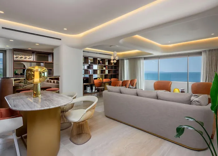 Isla Brown Corinthia & Spa, Curio Collection By Hilton Üdülőközpont 5*