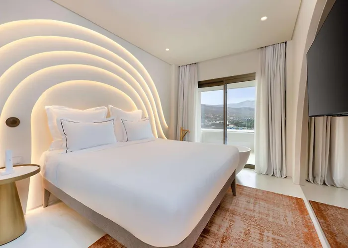 منتجع Isla Brown Corinthia & Spa, Curio Collection By Hilton 5*